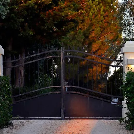 Masseria 77 Guest house Montalbano (Apulia)
